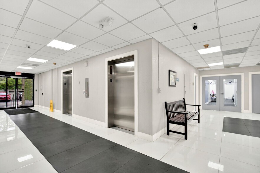 More Photos Of 4101 NW 4th St, Plantation Medical For Lease
