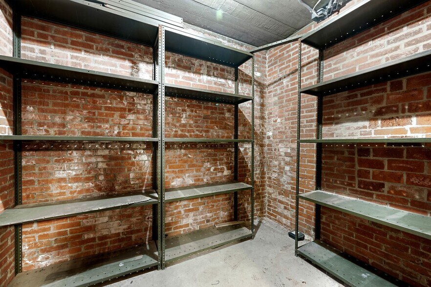 More Photos Of 1847-1855 Massachusetts Ave, Cambridge General Retail For Sale