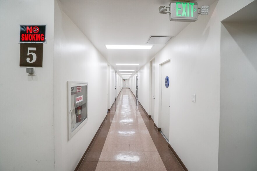 More Photos Of 1818 S Western Ave, Los Angeles Office For Lease