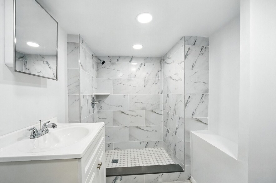 More Photos Of 283 GRIFFITH St, Jersey City Apartments For Sale