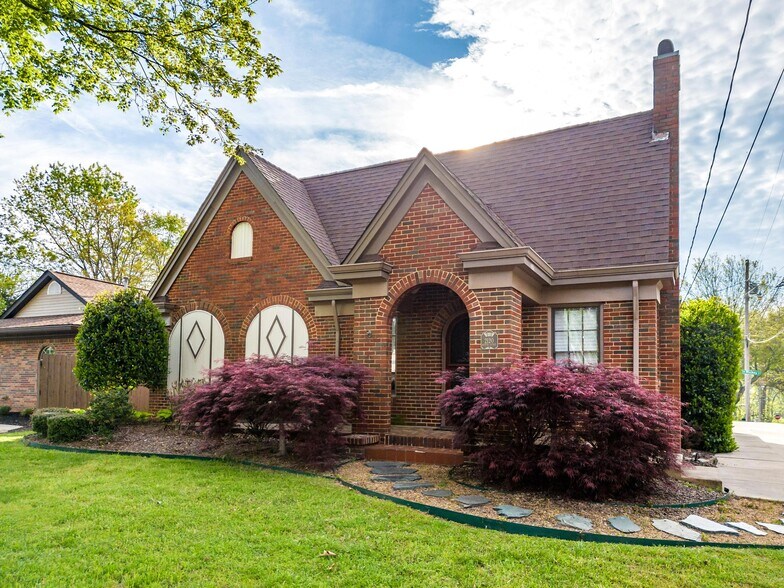 More Photos Of 2120 N Ocoee St, Cleveland Apartments For Sale