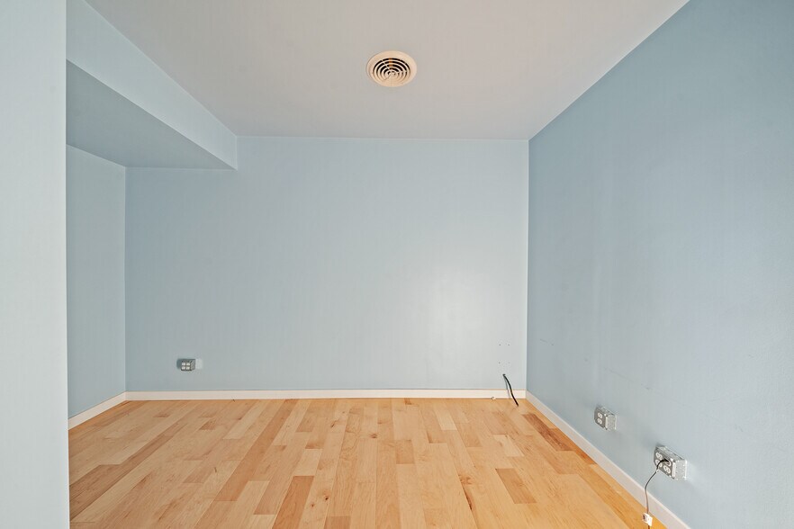 More Photos Of 6145 Troost Ave, Kansas City General Retail For Sale