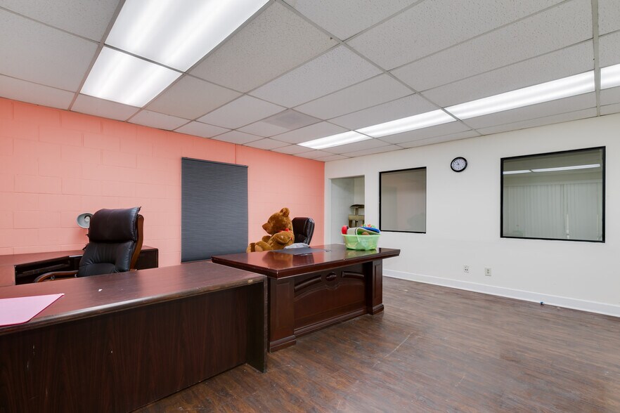 More Photos Of 544 Rimsdale Ave, Covina Warehouse For Sale