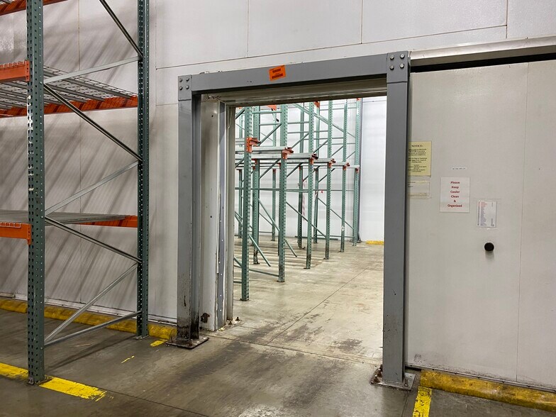 More Photos Of 701 A Ave, Grundy Center Distribution For Sale