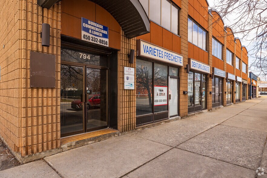 More Photos Of 774-794 Rue Fréchette, Longueuil Storefront Retail Office For Sale