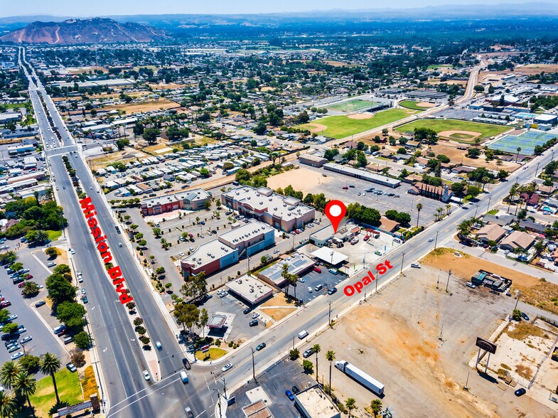 More Photos Of 3898 Opal St, Jurupa Valley Carwash For Sale