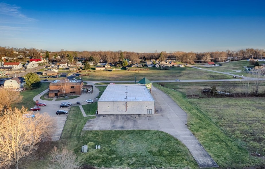 More Photos Of 8465 Ohio 339, Vincent Storefront For Sale