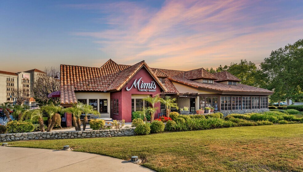 Primary Photo Of 10909 Foothill Blvd, Rancho Cucamonga Restaurant For Lease