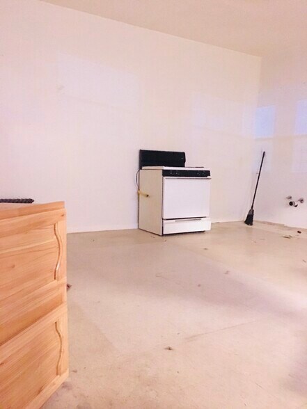More Photos Of 10902 Guy R Brewer Blvd, Jamaica Storefront Retail Residential For Sale