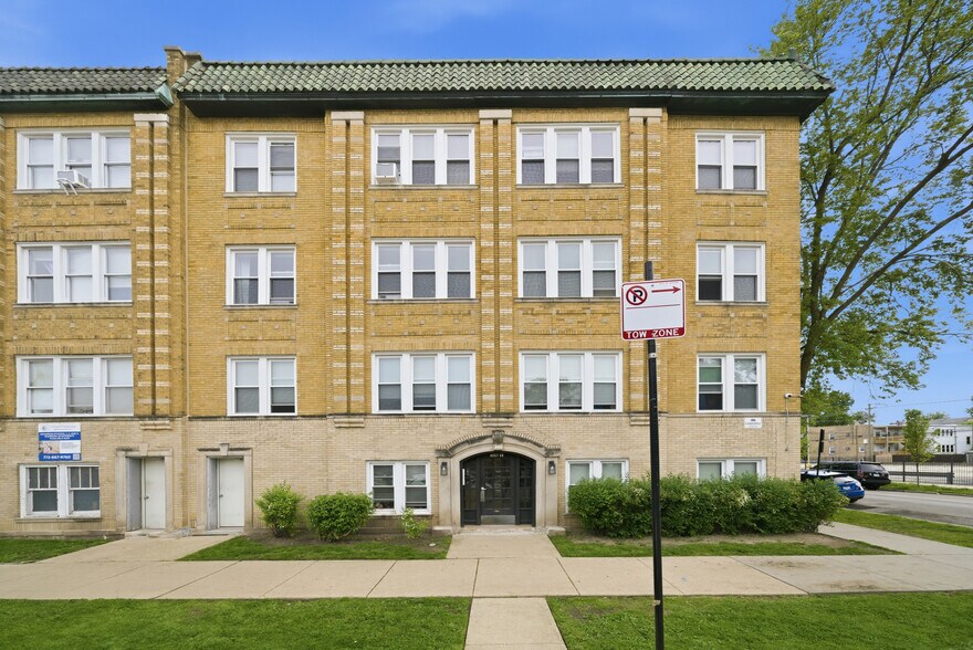 Primary Photo Of 4057 W School St, Chicago Apartments For Sale