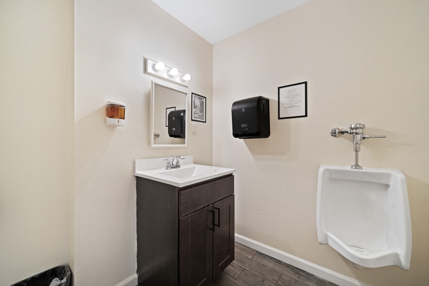 More Photos Of 993-995 Broadway, Bayonne Storefront Retail Residential For Sale