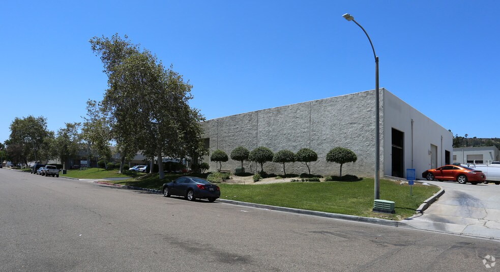 More Photos Of 1452-1548 Fayette St, El Cajon Manufacturing For Lease