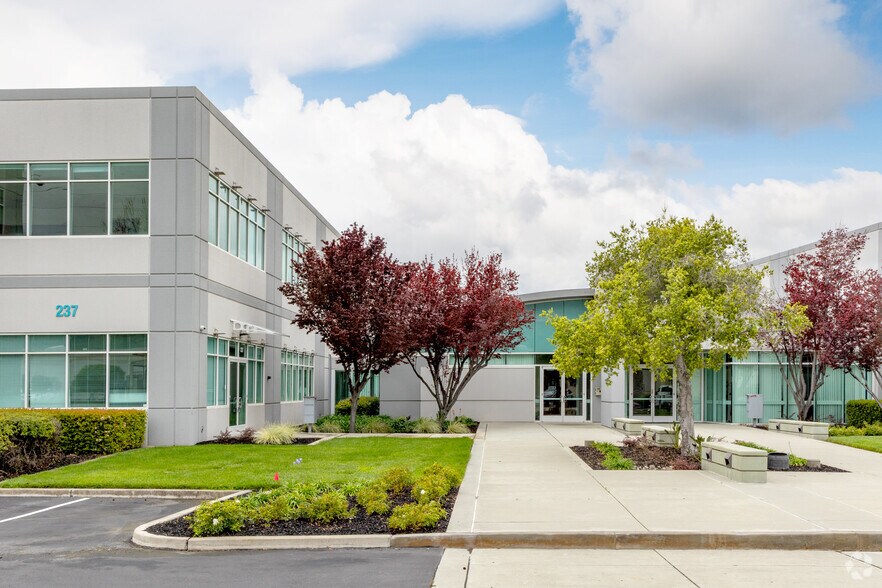 More Photos Of 237 S Hillview Dr, Milpitas Research And Development For Lease