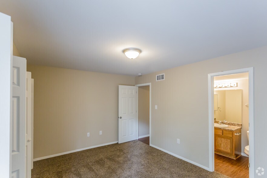 More Photos Of 1701 Skyline Dr, North Little Rock Multifamily For Sale
