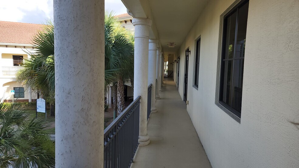 More Photos Of 1400 Hillmoor Dr, Port Saint Lucie Medical For Sale