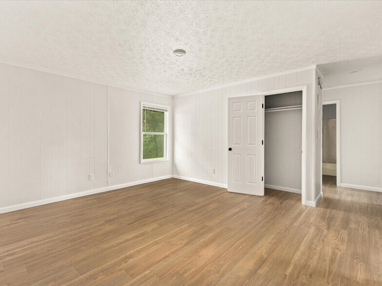 More Photos Of 112 Becky Dr, Greeneville Apartments For Sale