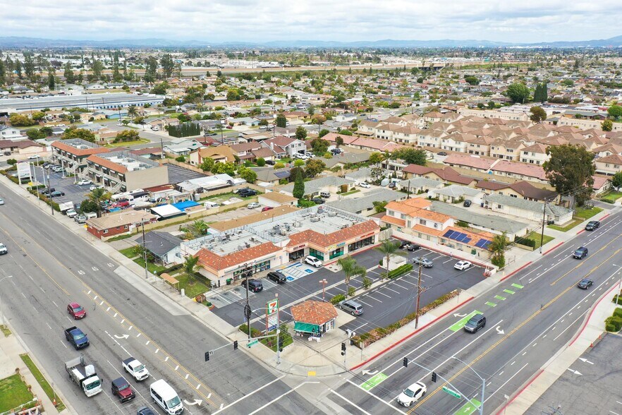 More Photos Of 13450-13472 Goldenwest St, Westminster Convenience Store For Sale