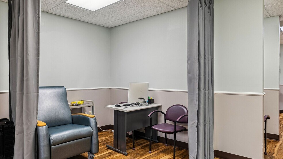 More Photos Of 2149 Valleygate Dr, Fayetteville Medical For Sale