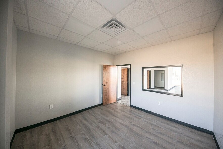 More Photos Of 14661 W I-20, Odessa Warehouse For Lease