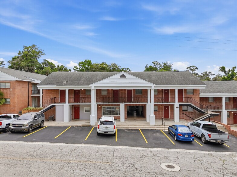 More Photos Of 781 SE Church St, Lake City Apartments For Sale