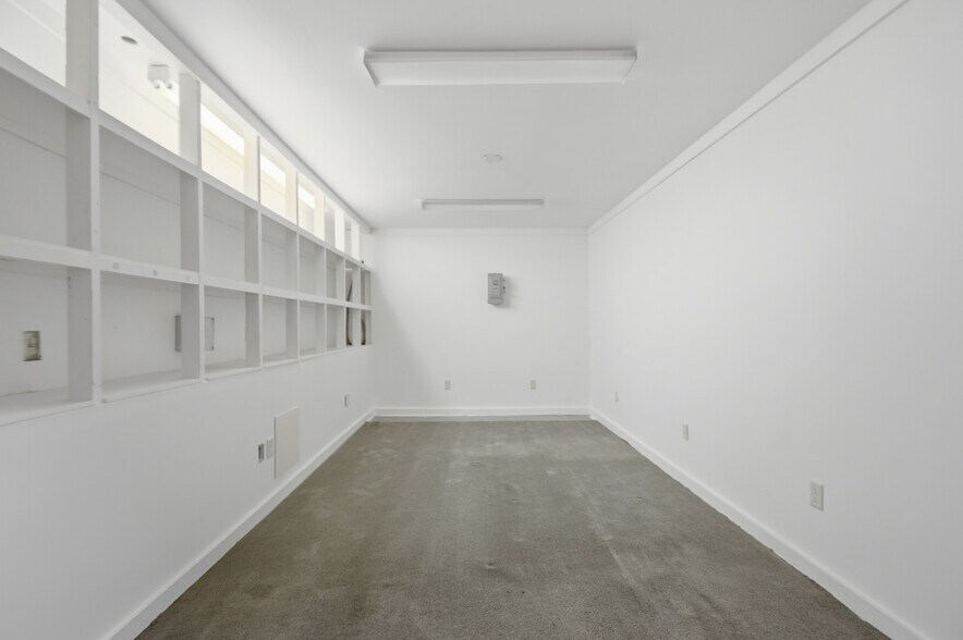 More Photos Of 200 Waler Way, Saint Augustine Warehouse For Lease