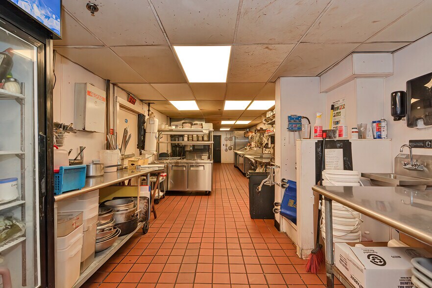 More Photos Of 25 Grafton, Grafton Restaurant For Sale