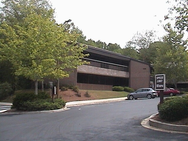 More Photos Of 3088 Mercer University Dr, Chamblee Office For Sale