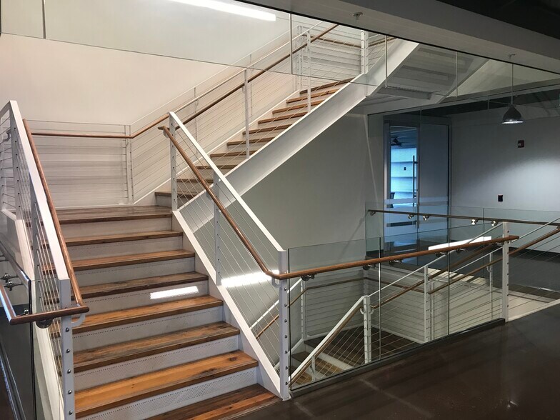 More Photos Of 1000 Southwestern Energy Dr, Conway Office For Lease