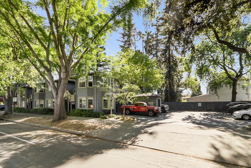 More Photos Of 1800 U St, Sacramento Apartments For Sale
