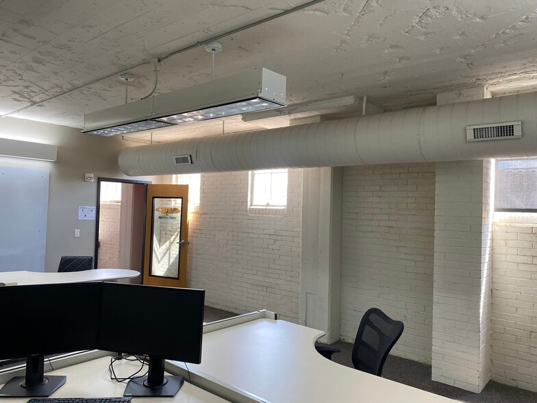 More Photos Of 319 N Main Ave, Springfield Office For Lease