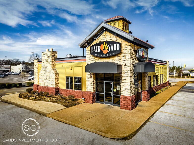 Primary Photo Of 1685 N Germantown Pky, Cordova Fast Food For Sale