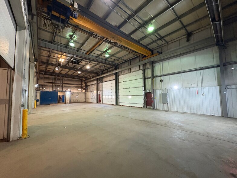More Photos Of 2303A 8 St, Nisku Warehouse For Sale
