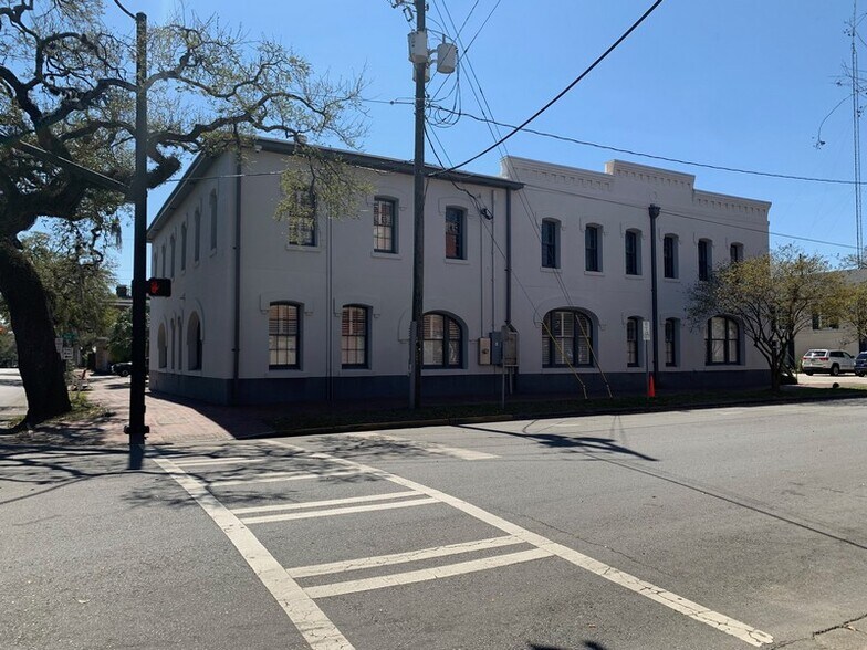 More Photos Of 570 E York St, Savannah Office For Sale