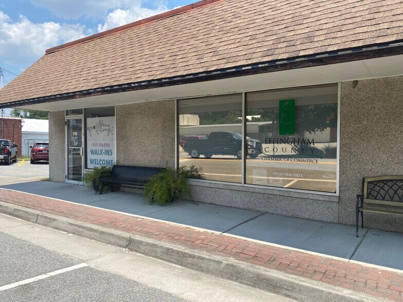 More Photos Of 123 S Laurel St, Springfield Storefront Retail Office For Sale