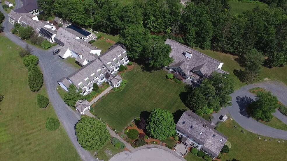 More Photos Of 75 Billings Rd, Plymouth Hotel For Sale