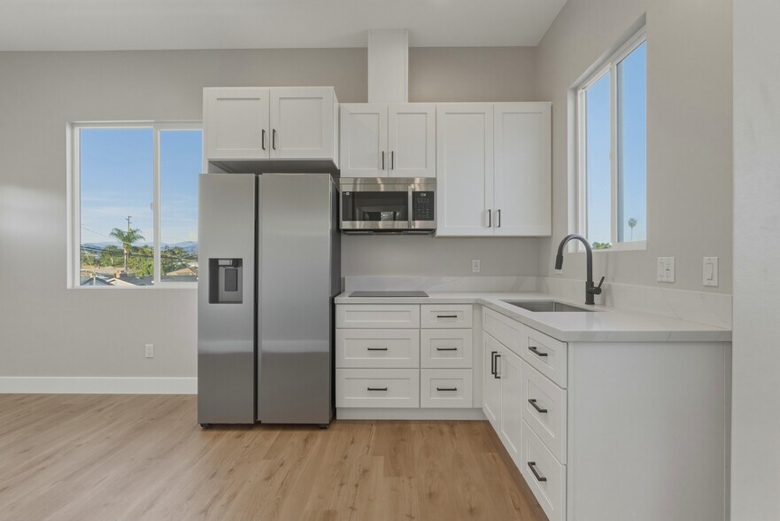 More Photos Of 752 W 9th Ave, Escondido Apartments For Sale