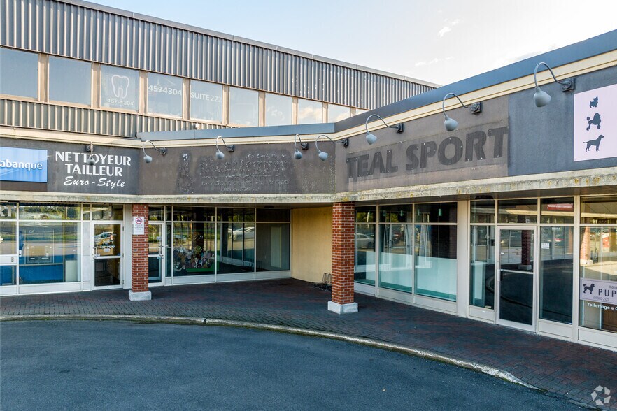 More Photos Of 90 Rue Morgan, Baie-d'Urfé General Retail For Lease