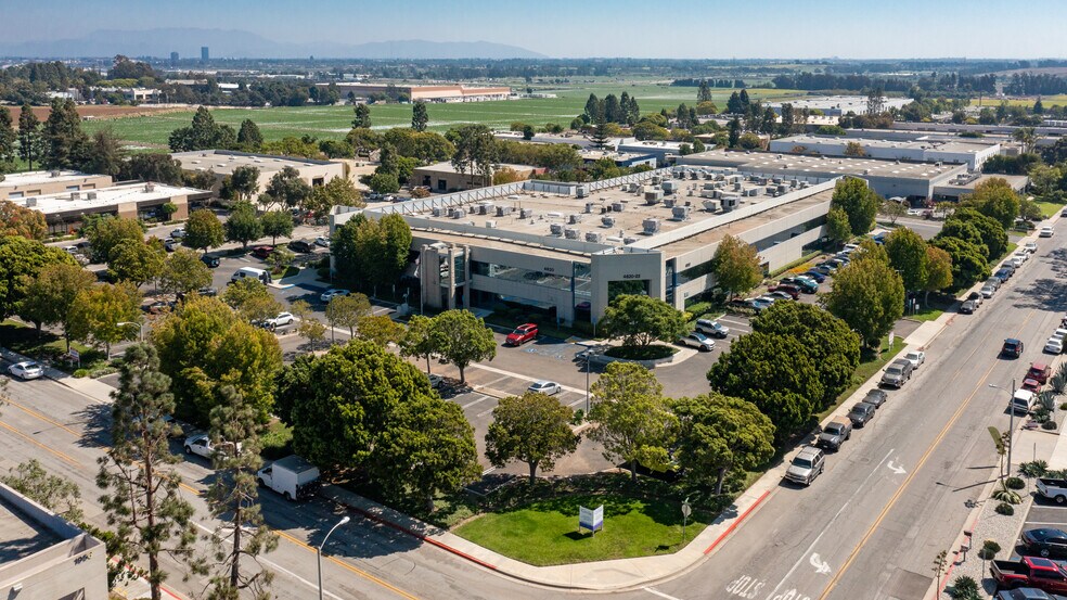 More Photos Of 4820-4822 McGrath St, Ventura Research And Development For Lease