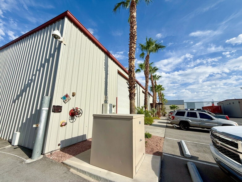 More Photos Of 3865-3885 Rockbottom St, North Las Vegas Manufacturing For Lease