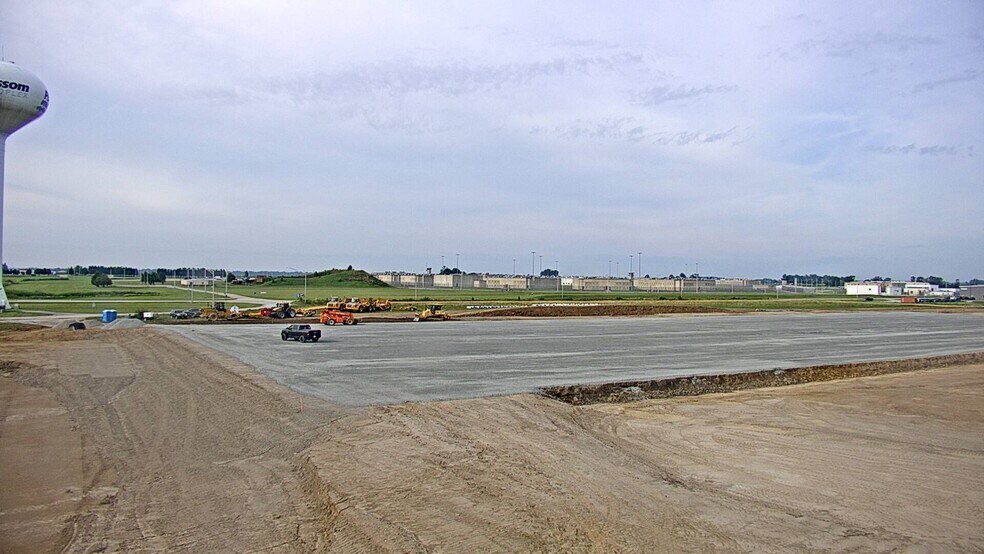 More Photos Of W. 800 S. & S. Innovation Way, Peru Warehouse For Lease