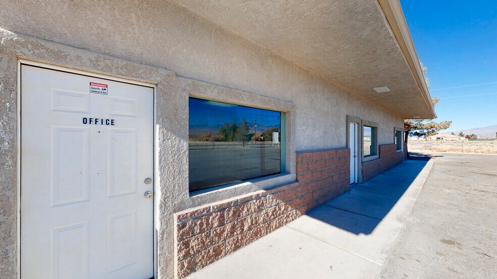 More Photos Of 800 Margaret St, Pahrump Warehouse For Lease