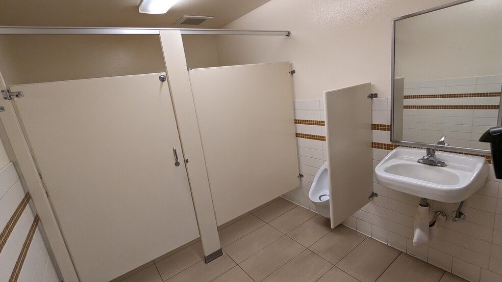 More Photos Of 19060 S Dominguez Hills Dr, Compton Warehouse For Sale