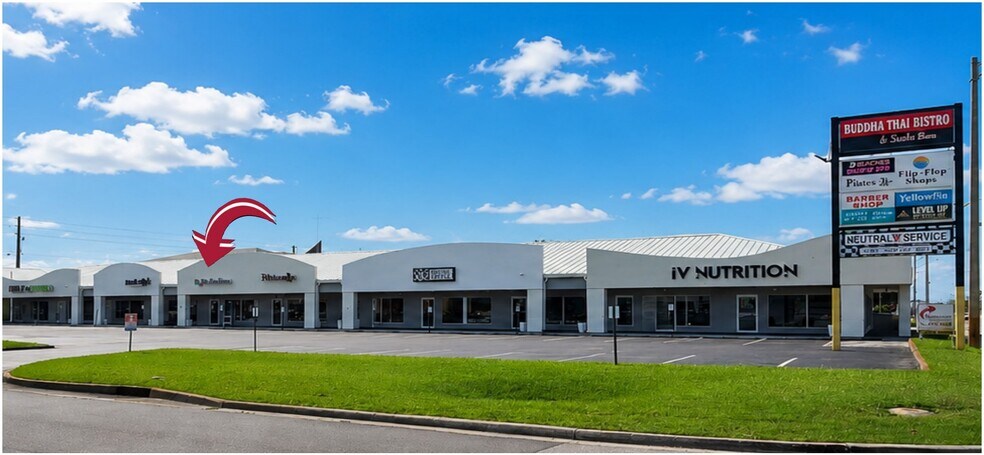 More Photos Of 301-329 10th Ave N, Jacksonville Beach Storefront For Lease