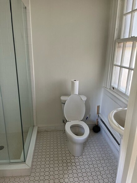 More Photos Of 2275 Bridge St- Building 6, Philadelphia Office Residential For Sale