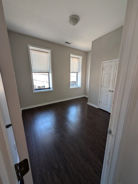 More Photos Of 1627 W Main St, Richmond Storefront Retail Residential For Sale