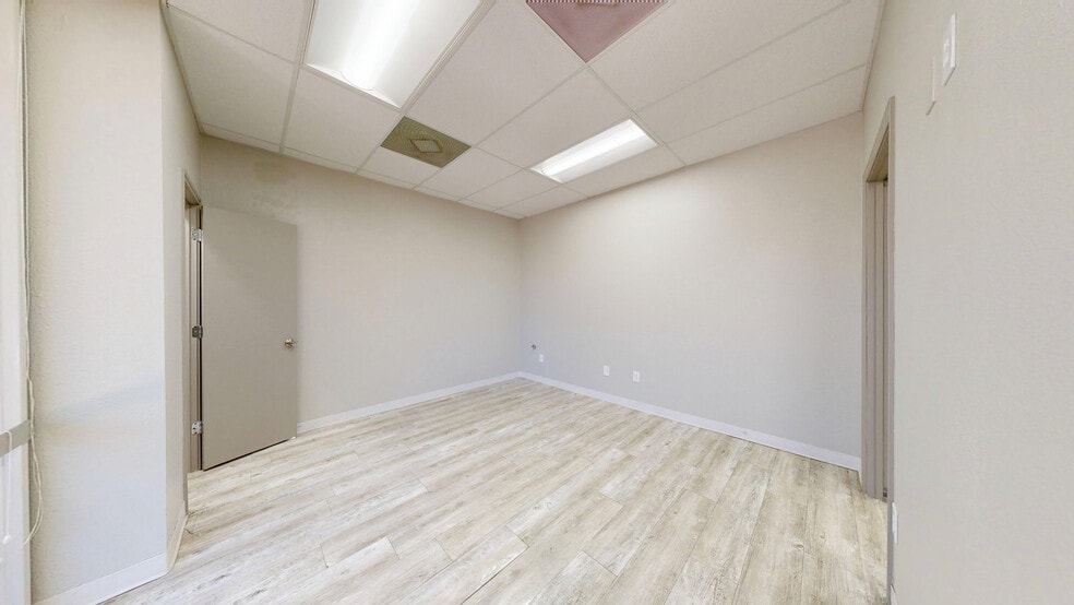 Primary Photo Of 8666 Huebner Rd, San Antonio Light Manufacturing For Lease