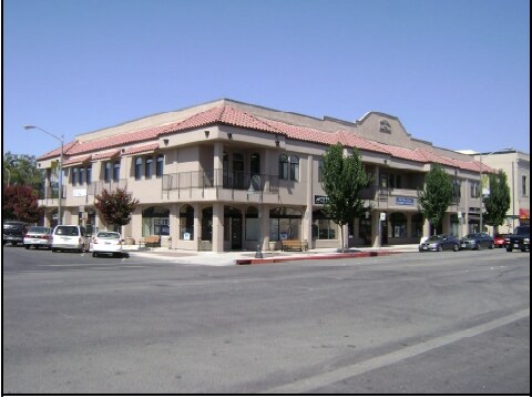 More Photos Of 650 San Benito St, Hollister Freestanding For Lease