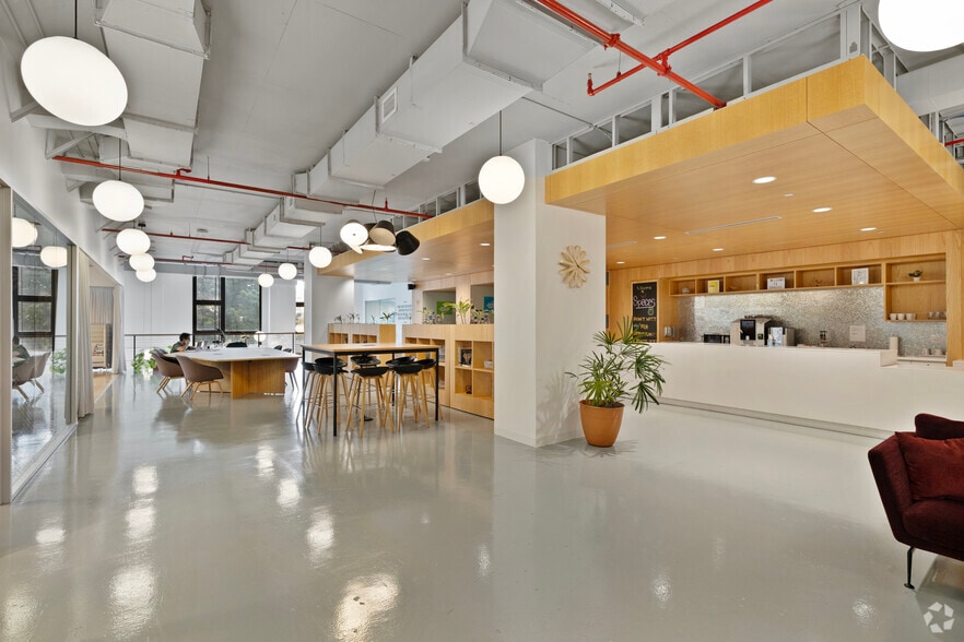 More Photos Of 218 NW 24th St, Miami Coworking Space