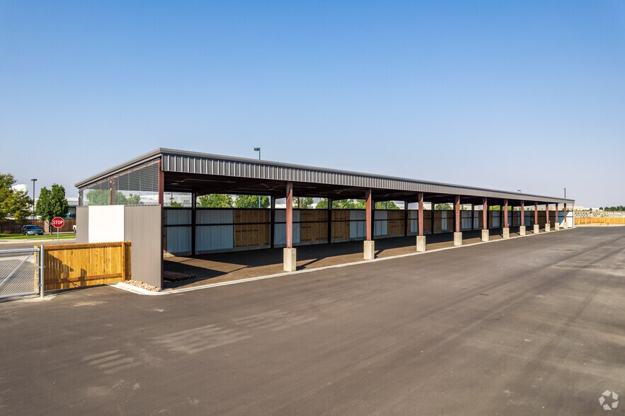 More Photos Of 8780 E 93rd Pl, Commerce City Distribution For Lease