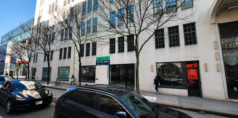 Primary Photo Of 184-198 Kent Ave, Brooklyn Apartments For Lease